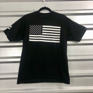 Connetic Men's Flag & Cross Bones T-Shirt / Black / Size Medium